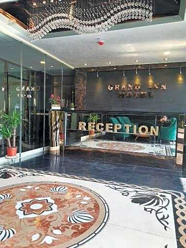 Hotel Grand Inn