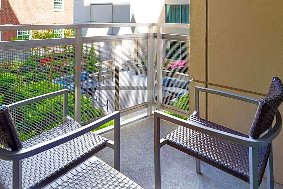Courtyard by Marriott Washington, DC/Foggy Bottom