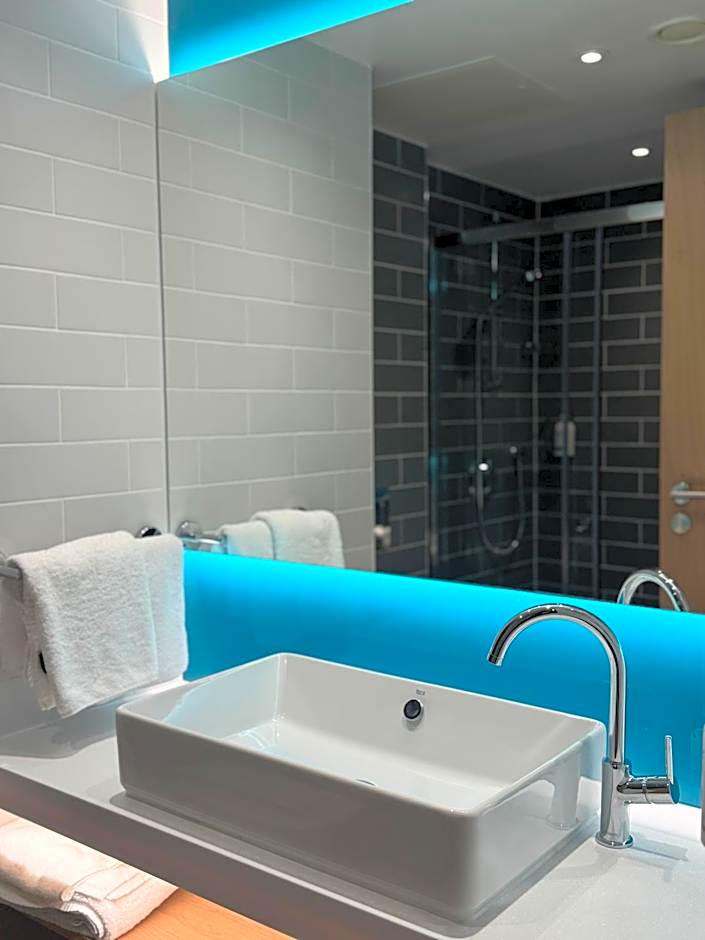 Holiday Inn Express London-Ealing By IHG