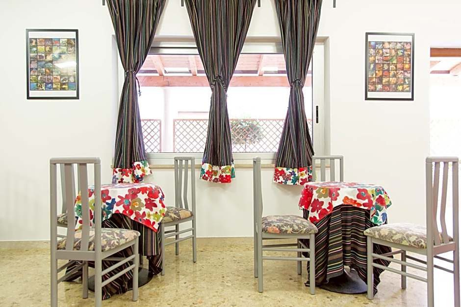 Hotel Saint Tropez - Pineto