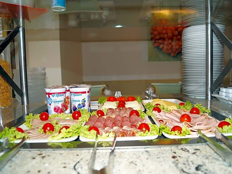 Entree Hotel Gross Borstel Garni