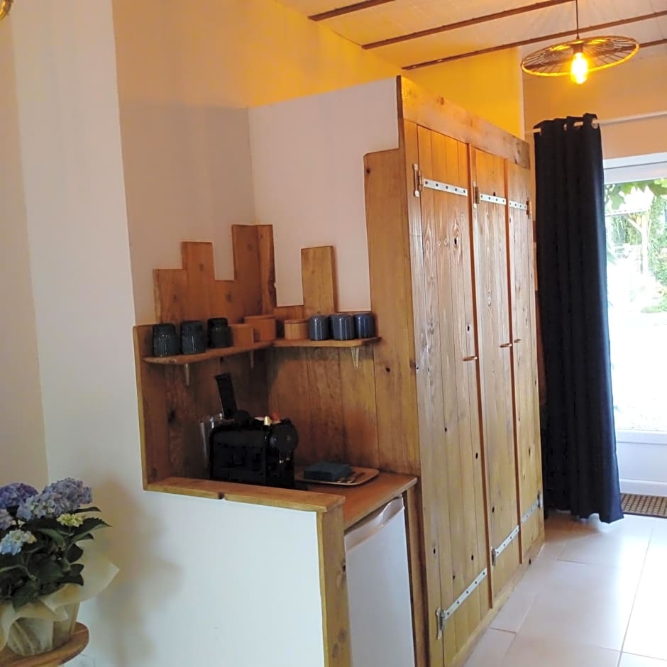 L'Anagramme, chambres, table d'hôtes et gîte pour adultes, naturistes ou non !