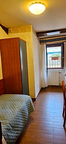 Economy Single Room with Private Bathroom and Shared shower