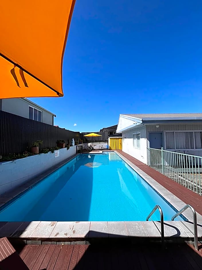 Kowhai & Colonial Motel