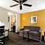 Quality Suites Milwaukee Airport