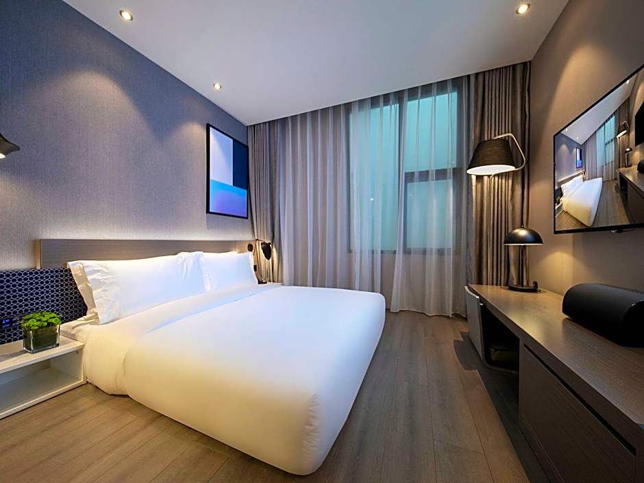 Orange Hotel Jinji Lake in Suzhou Center