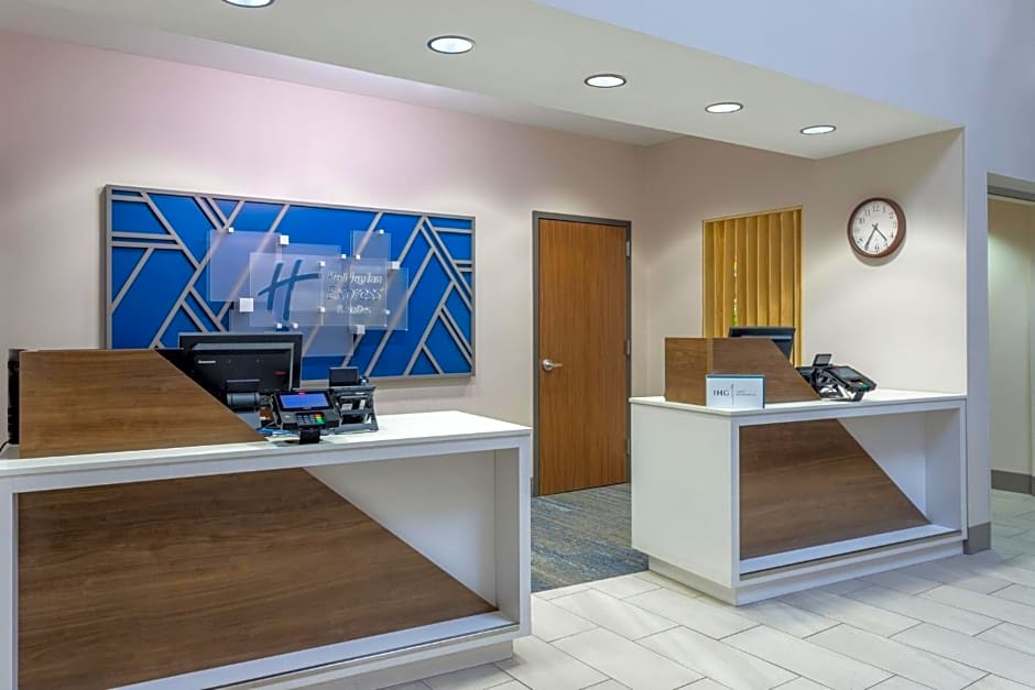 Holiday Inn Express Hotel & Suites-St. Paul