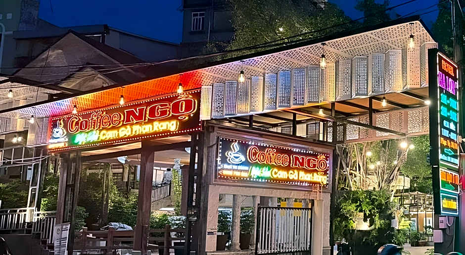 Ha Long Hotel