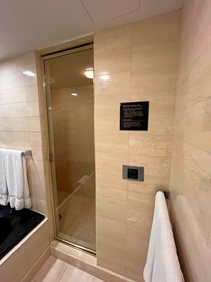 Cambridge Suites Toronto