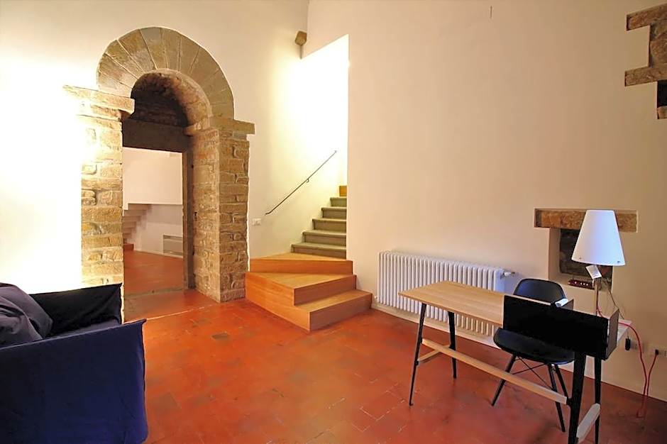 1200 Torre Donati Apartments
