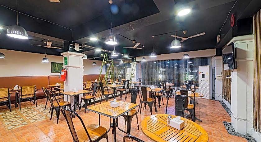 Hotel Athome & Serviced Apartments By Deccan Serai Hotels