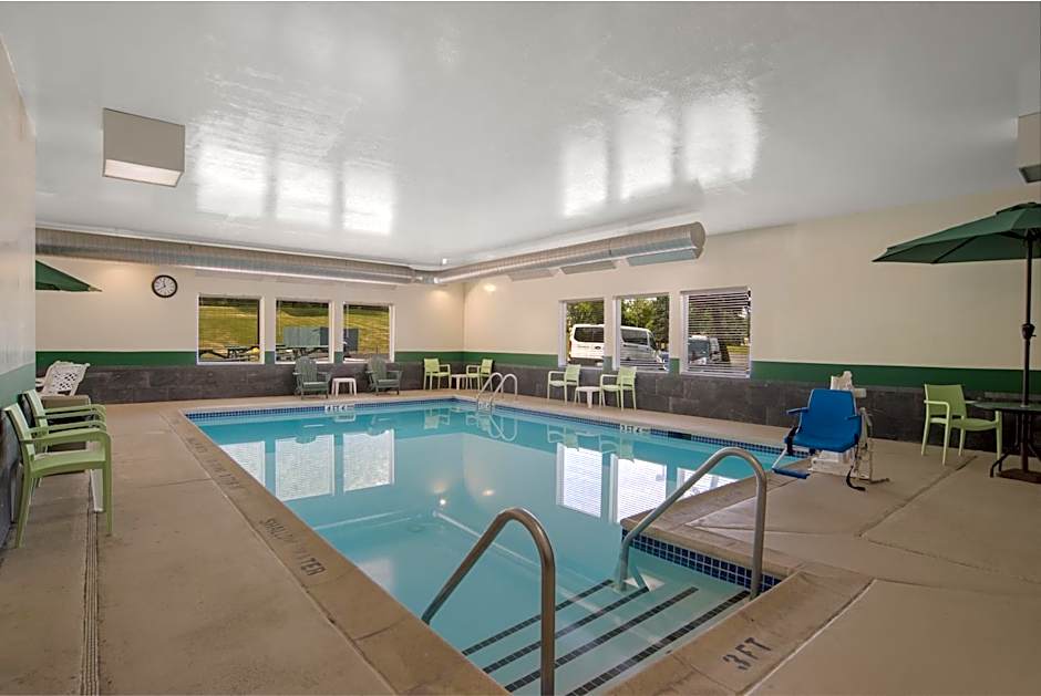 Quality Inn & Suites Chambersburg Northeast