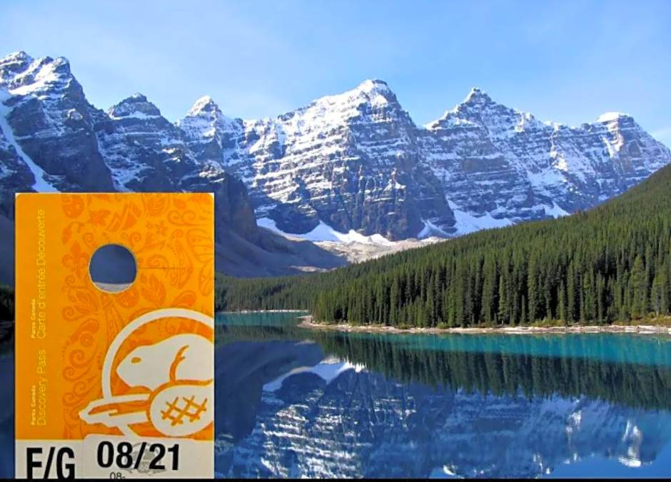 Spectacular Penthouse With Amazing Views, Indoor Pool and Hot tub