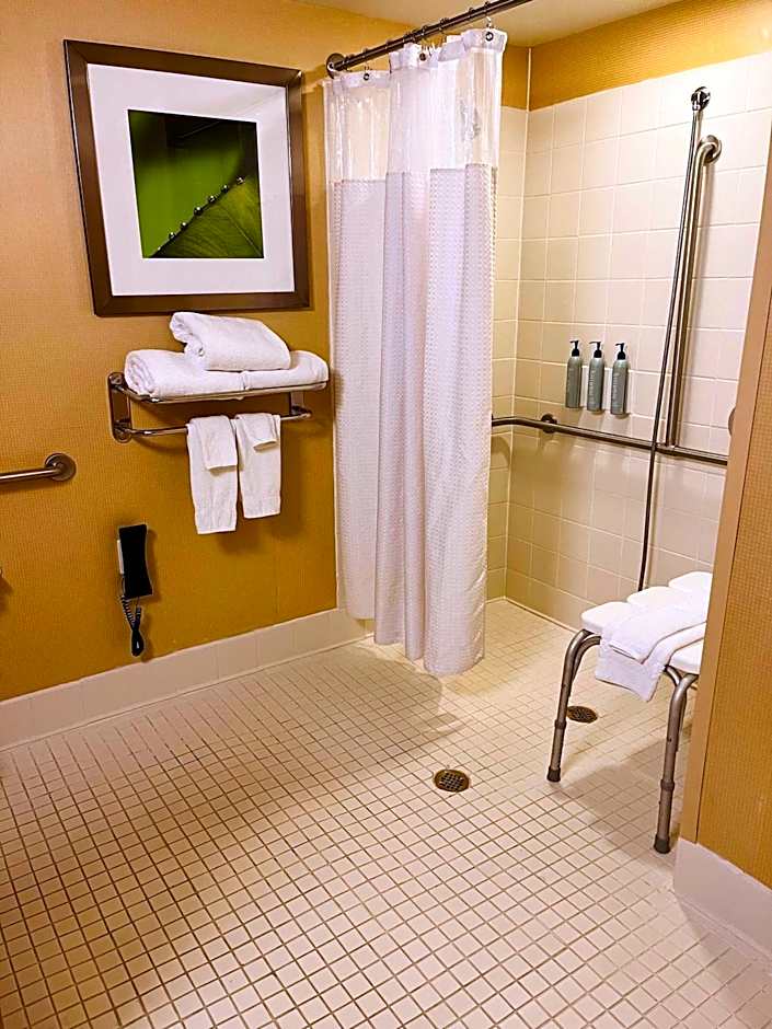 Sonesta Essential Junction City