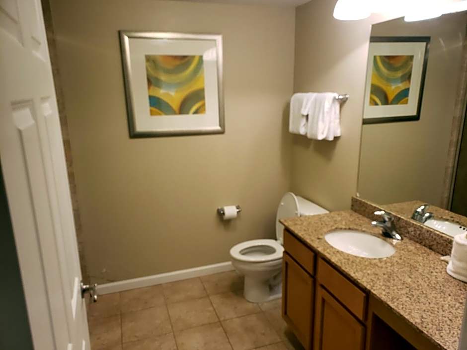 1815 A Slice of Heaven Destin - Pool & Ocean View