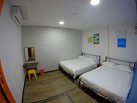 Quadruple Room with Shared Bathroom