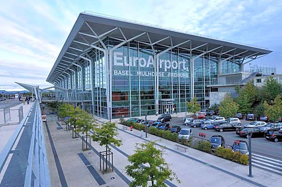 Hotel Berlioz Basel Airport