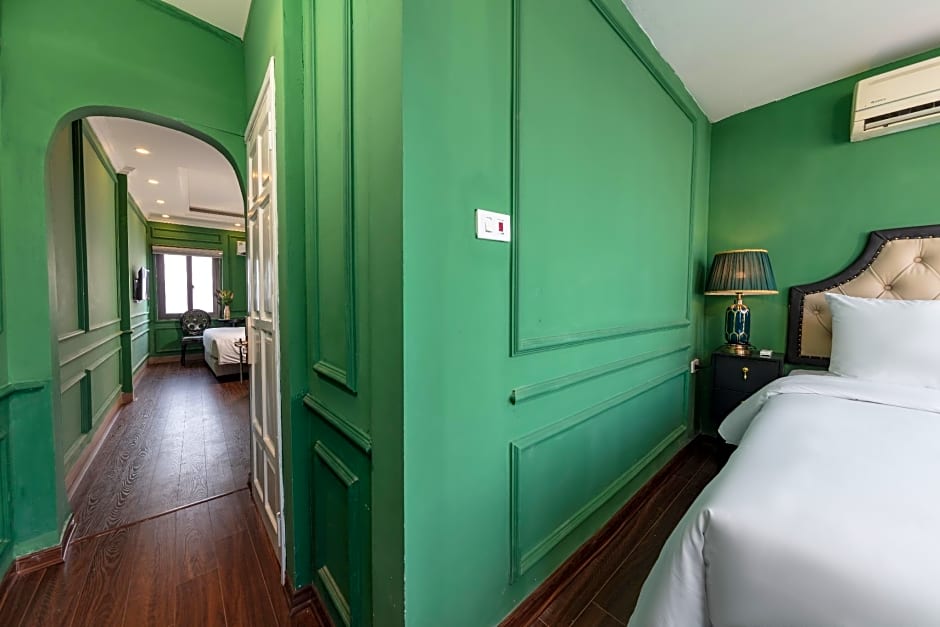 Madelise Adora Hotel and Travel