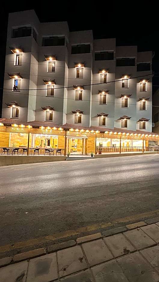 Sharah Mountains Hotel