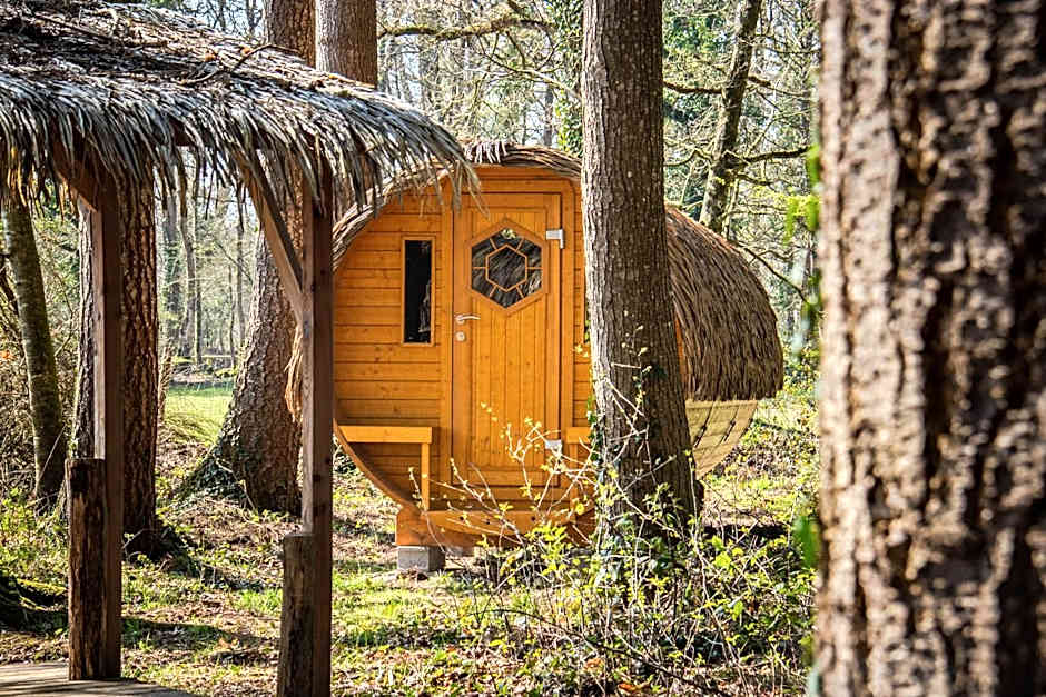 Insolites, Les Ormes, Epiniac