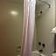 Days Inn & Suites by Wyndham Arlington Heights