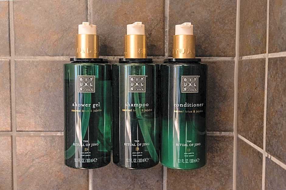 Clarion Hotel The Edge