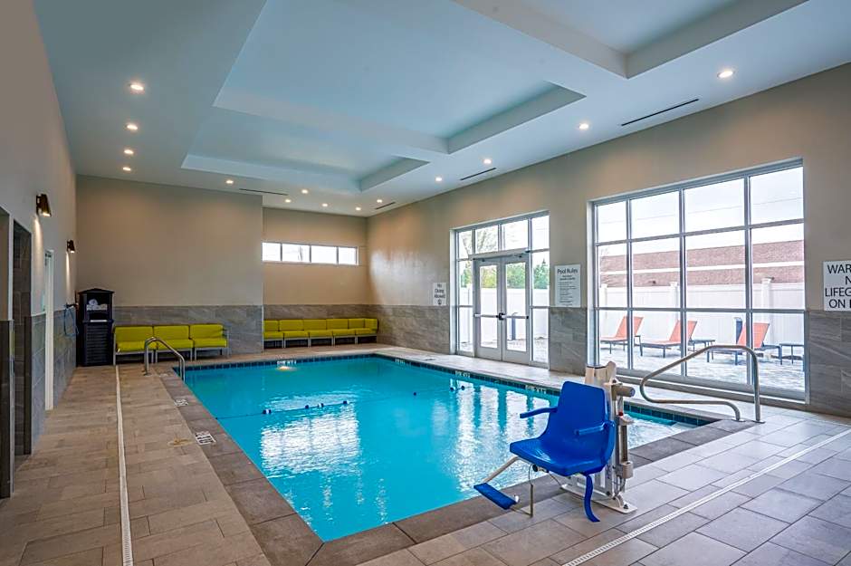 Holiday Inn and Suites Memphis Southeast Germantown By IHG