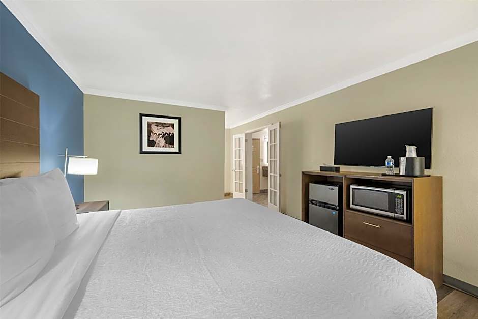 Best Western Airport Albuquerque Innsuites Hotel & Suites