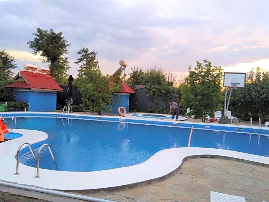 Lotca Fermecată - Lotka Fermecată