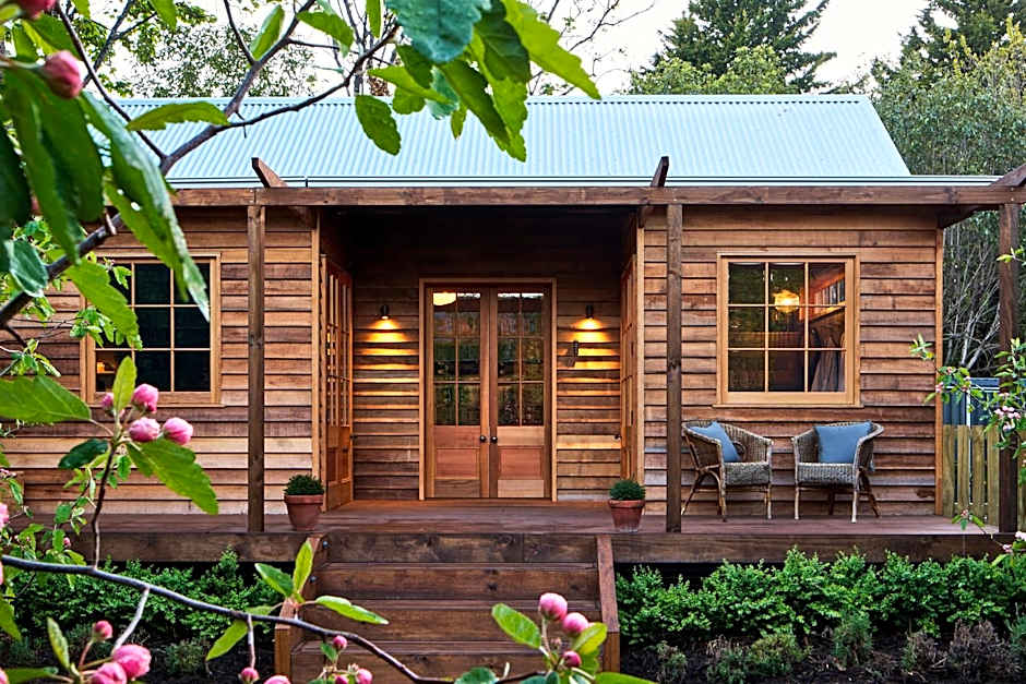 Old Bishop's Quarters