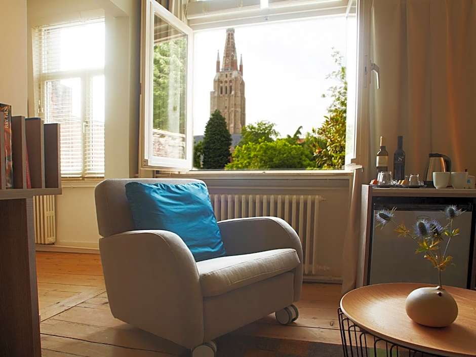 B&B Alphabet - Luxury Guesthouse and Art Gallery