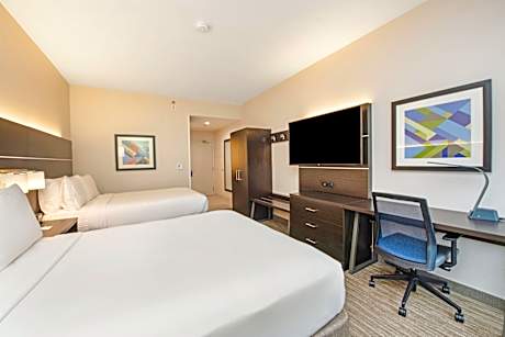 2 Queen Beds Standard Mobil Access Tub