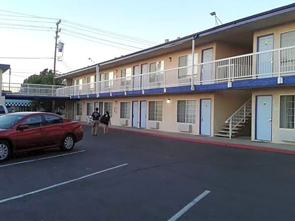 Travelodge Fresno Yosemite