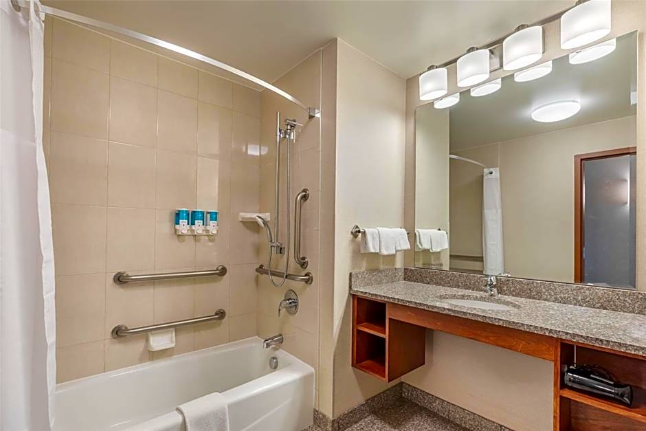 Drury Plaza Hotel Denver Central Park