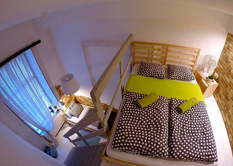 Friends Hostel & Apartments