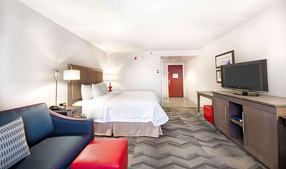 Hampton Inn By Hilton And Suites Atlanta-Galleria