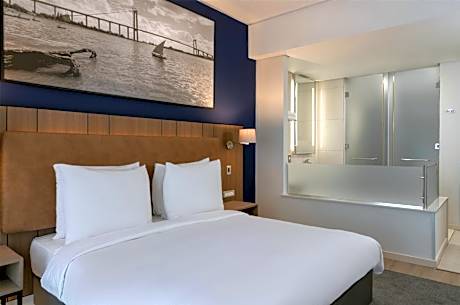 Deluxe Room -  City View