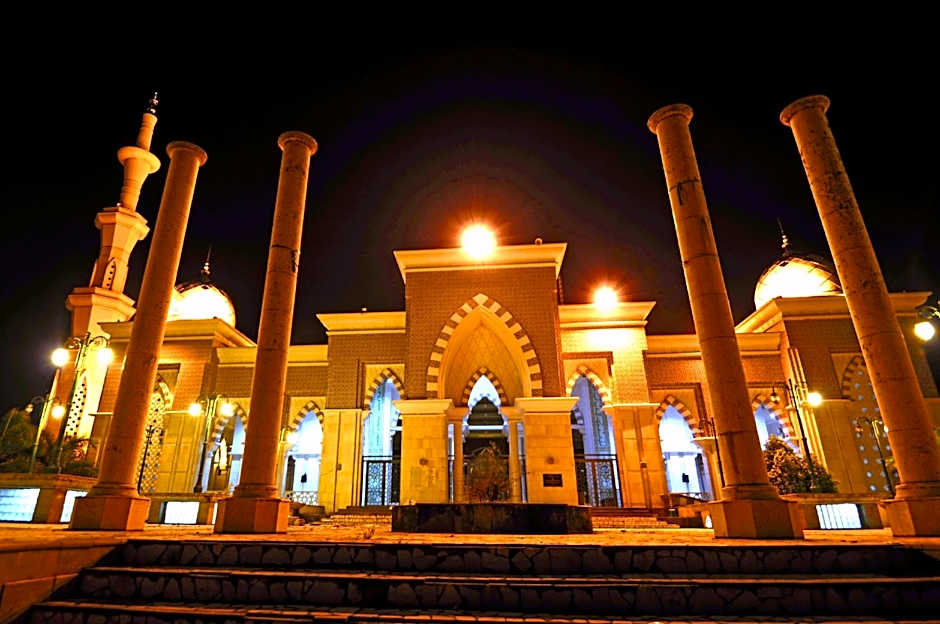 OYO 1075 Rumah Indah Losari Inn