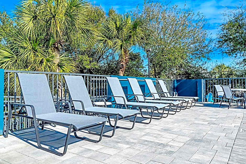 Beachside Inn