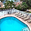 Carlton House Motel and Suites