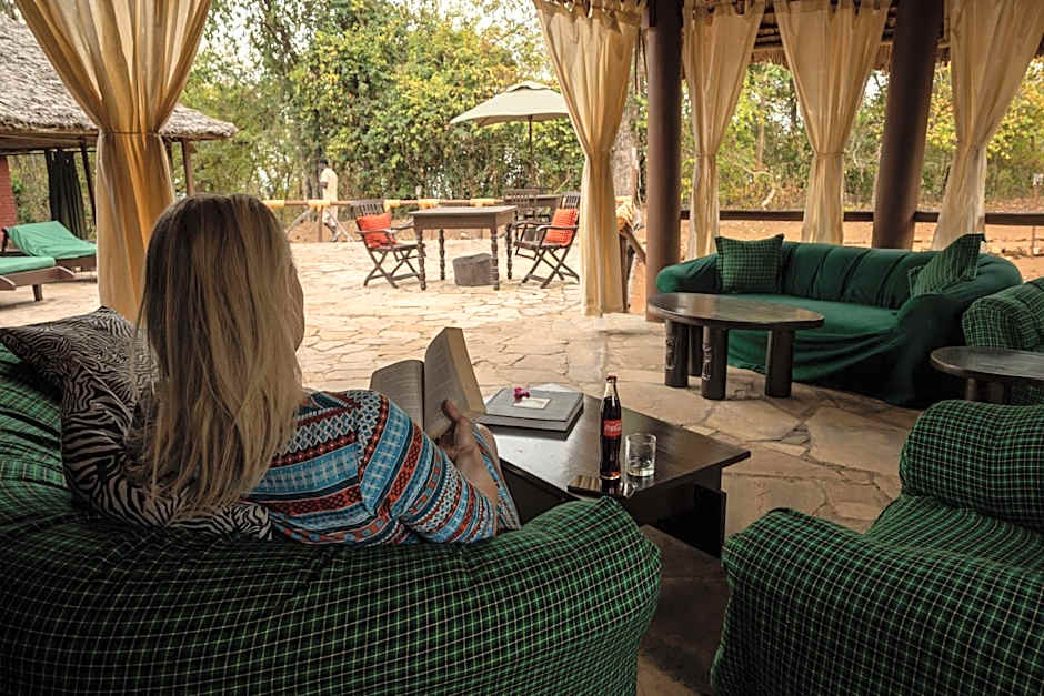 Sable Mountain Lodge, A Tent with a View Safaris