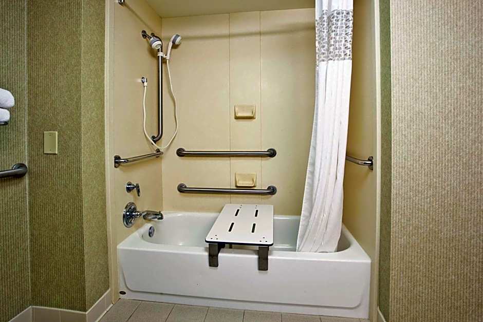 Hampton Inn By Hilton Clifton Park