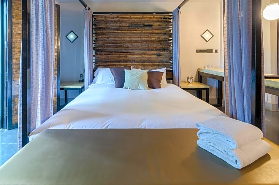 Prodeo Hotel + Lounge