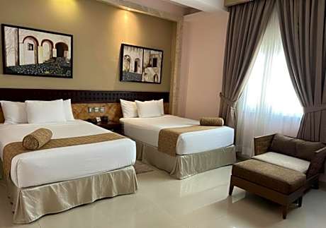 Deluxe Queen Room with Two Queen Beds