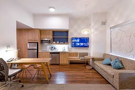 King Studio with Sofa Bed