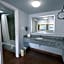 American Inn & Suites