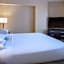 DoubleTree Suites By Hilton Minneapolis