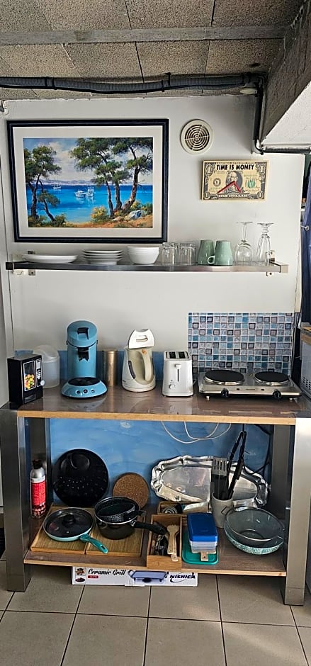Studio Tranquillo avec piscine et salle de sport