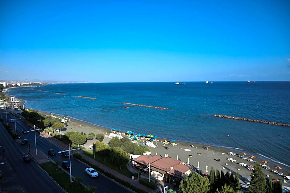 Pier Beach Hotel Apartments