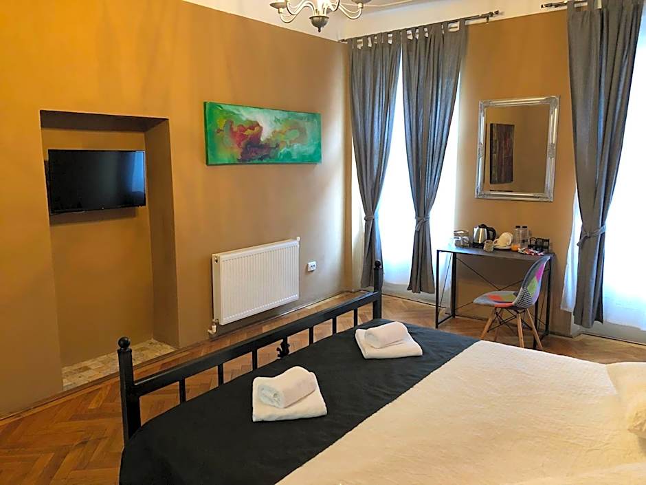 Poet Pastior Residence